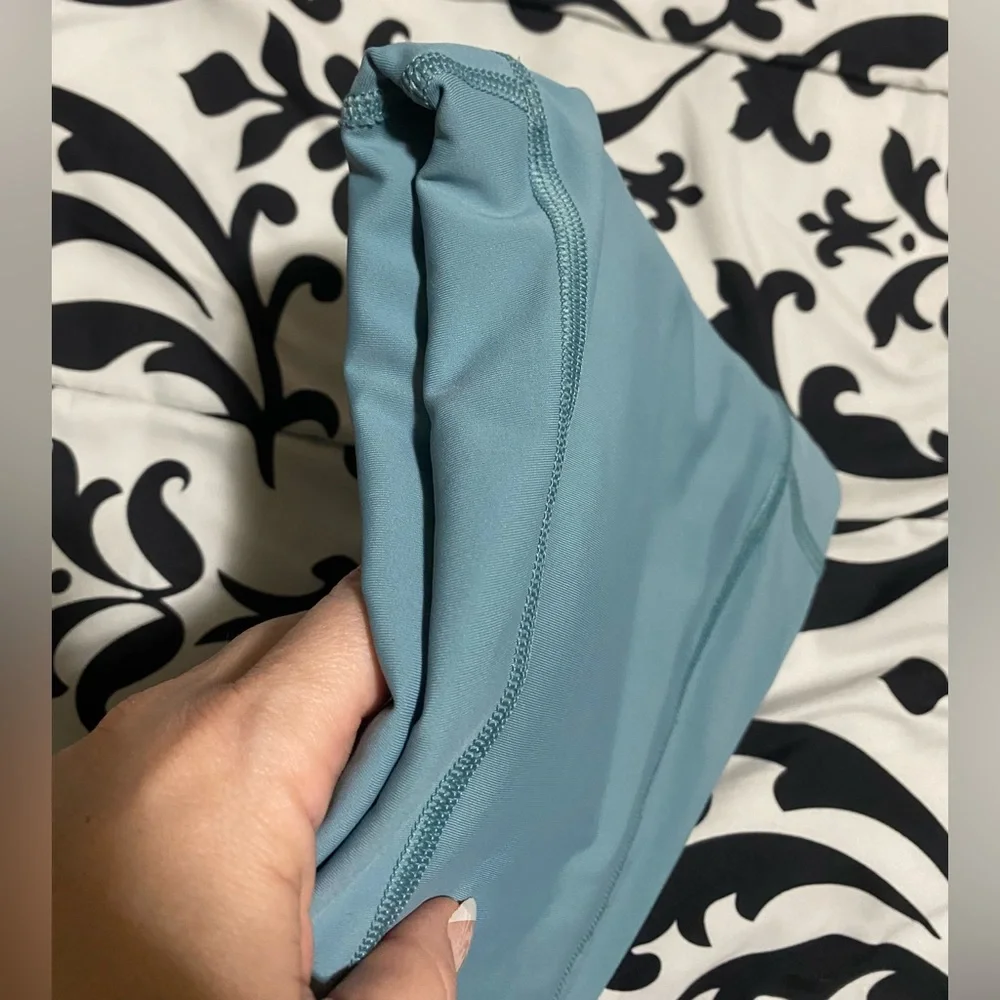 Victoria Sport Light Blue/Green Yoga/workout pants with pockets-size Med - Picture 4 of 11